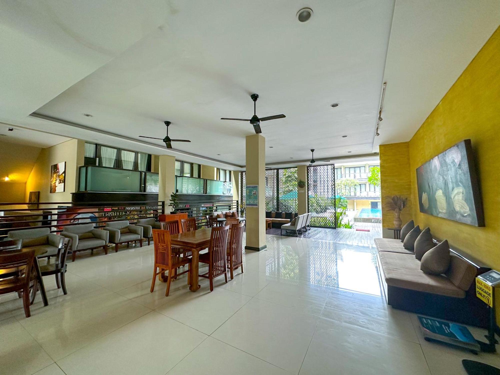 Hôtel Dekuta à Kuta Lombok Extérieur photo